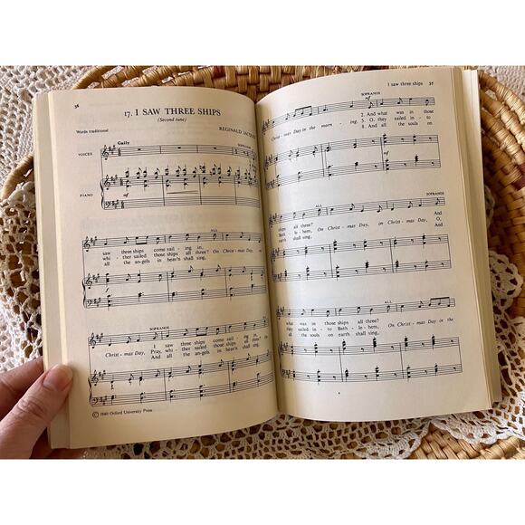 Vintage 1961 Carols for Choirs 1: Fifty Christmas Carols - Picture 6 of 8